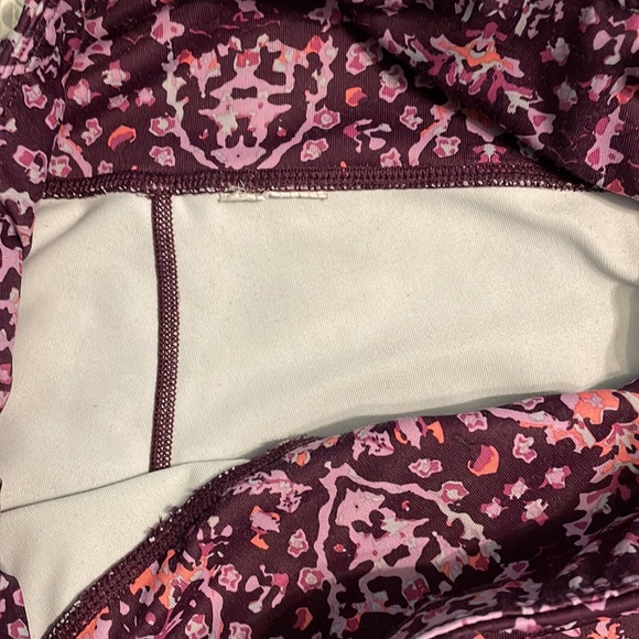 Capri Athletic Leggings - Picture 3 of 3